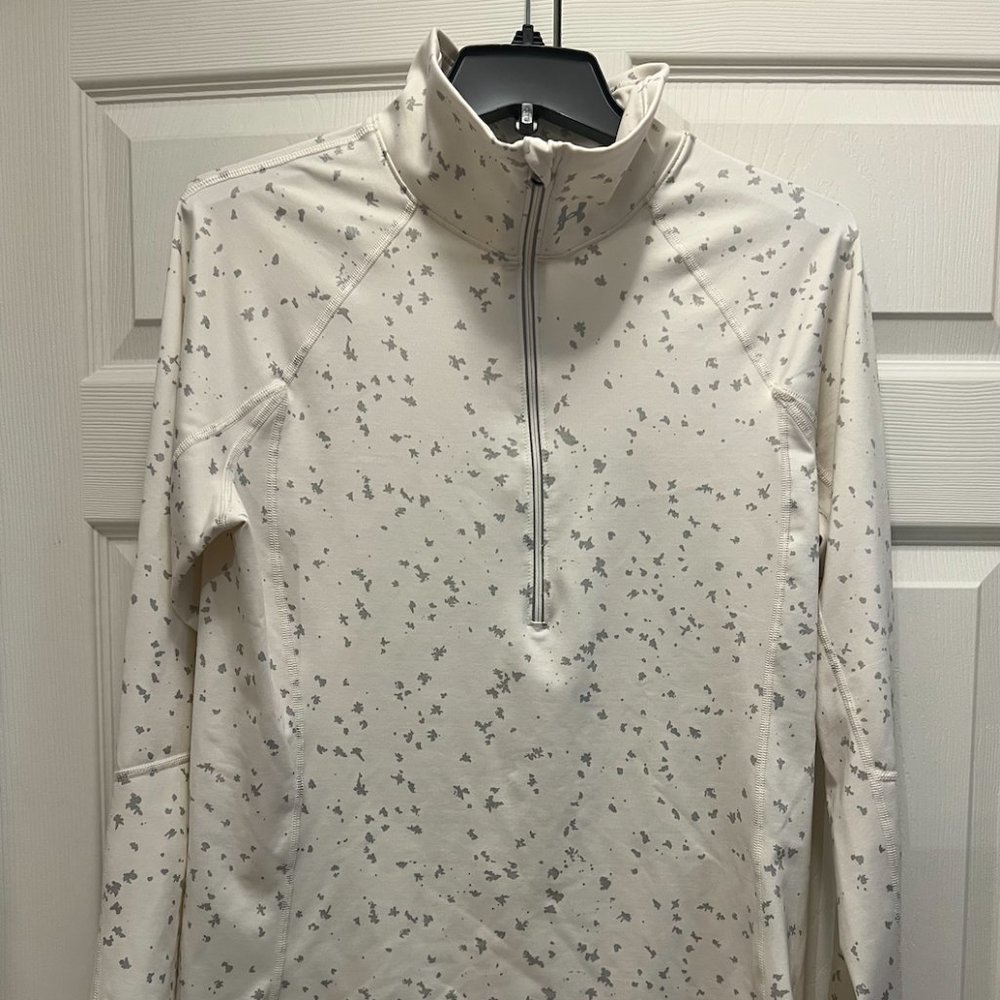 Under Armor Cold Gear XL Ladies Top 1/2 zip